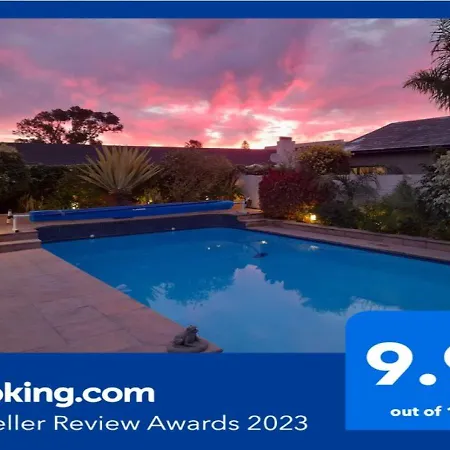 Meerendal Cottage-Affordable Luxury-Private Garden With Pool & Hot Tub Cidade Do Cabo Exterior foto