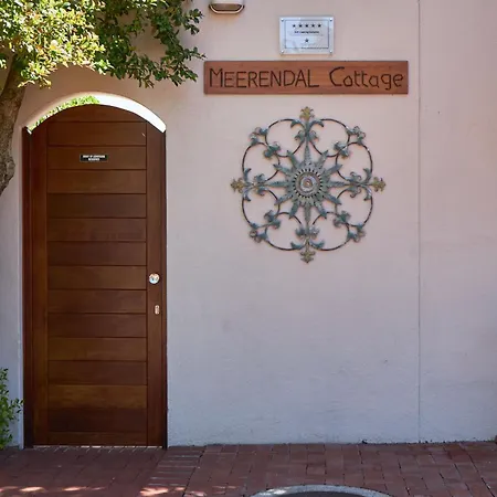 Meerendal Cottage-Affordable Luxury-Private Garden With Pool & Hot Tub Cidade Do Cabo Exterior foto