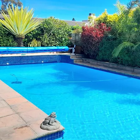 Meerendal Cottage-Affordable Luxury-Private Garden With Pool & Hot Tub Cidade Do Cabo Exterior foto
