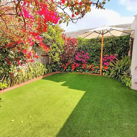 Meerendal Cottage-Affordable Luxury-Private Garden With Pool & Hot Tub Cidade Do Cabo Exterior foto
