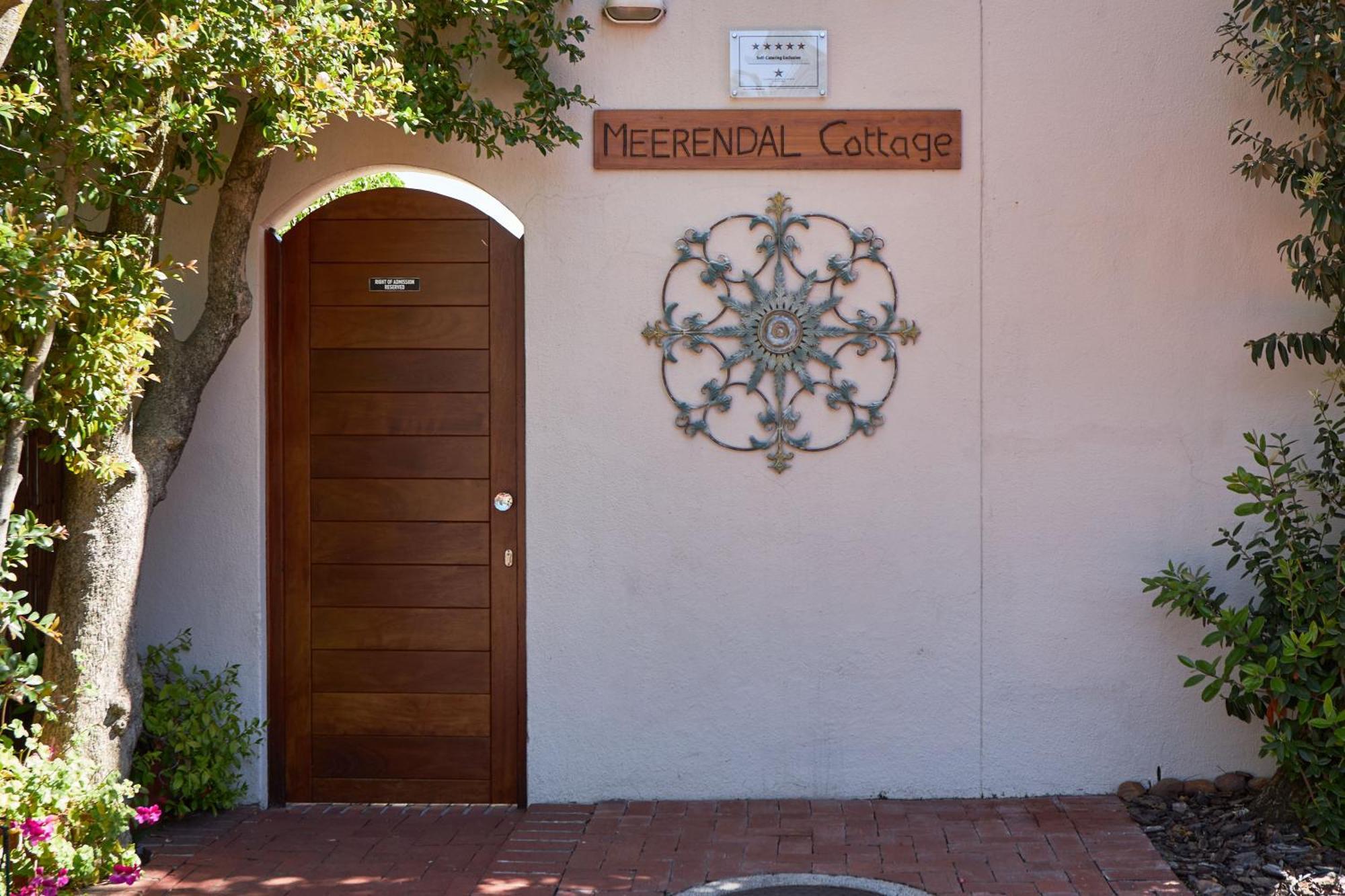 Meerendal Cottage-affordable Luxury-private Garden With Pool & Hot Tub * Cidade Do Cabo