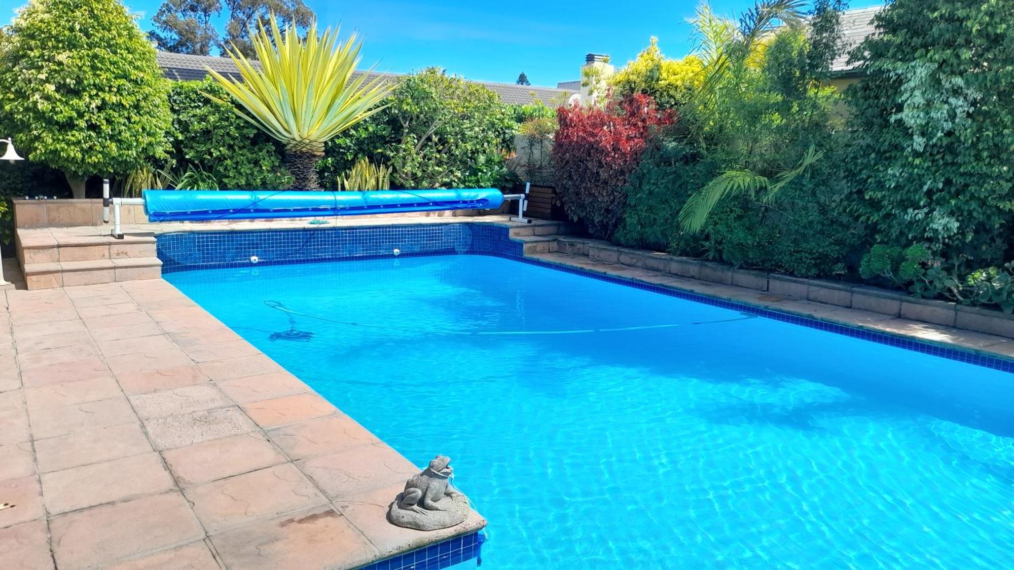 Meerendal Cottage-affordable Luxury-private Garden With Pool & Hot Tub *