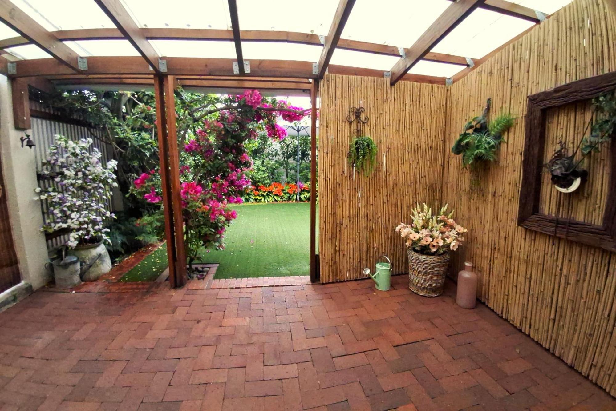 Meerendal Cottage-affordable Luxury-private Garden With Pool & Hot Tub *