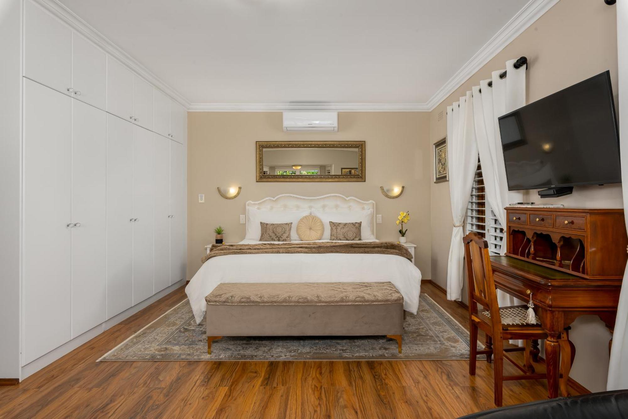 Meerendal Cottage-affordable Luxury-private Garden With Pool & Hot Tub Apartamento