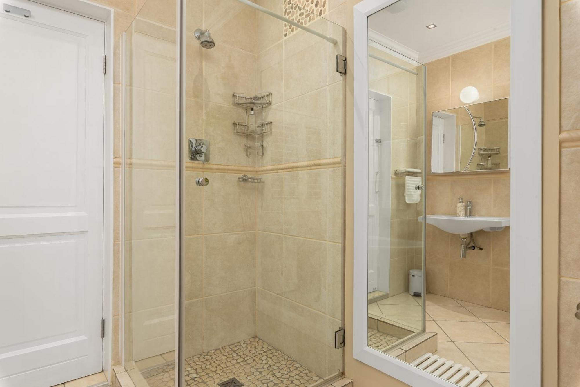 Meerendal Cottage-affordable Luxury-private Garden With Pool & Hot Tub Apartamento *