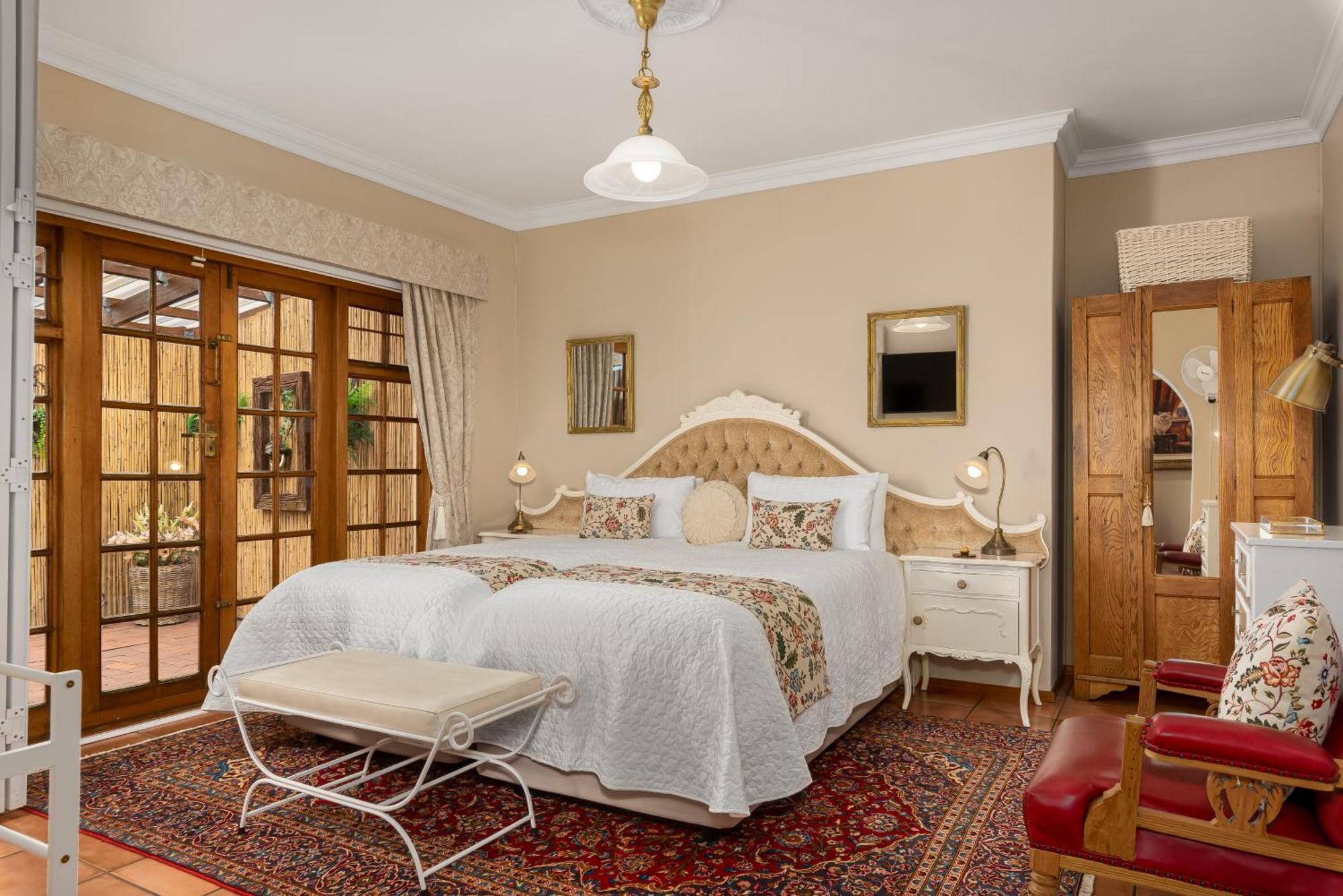 Meerendal Cottage-affordable Luxury-private Garden With Pool & Hot Tub *