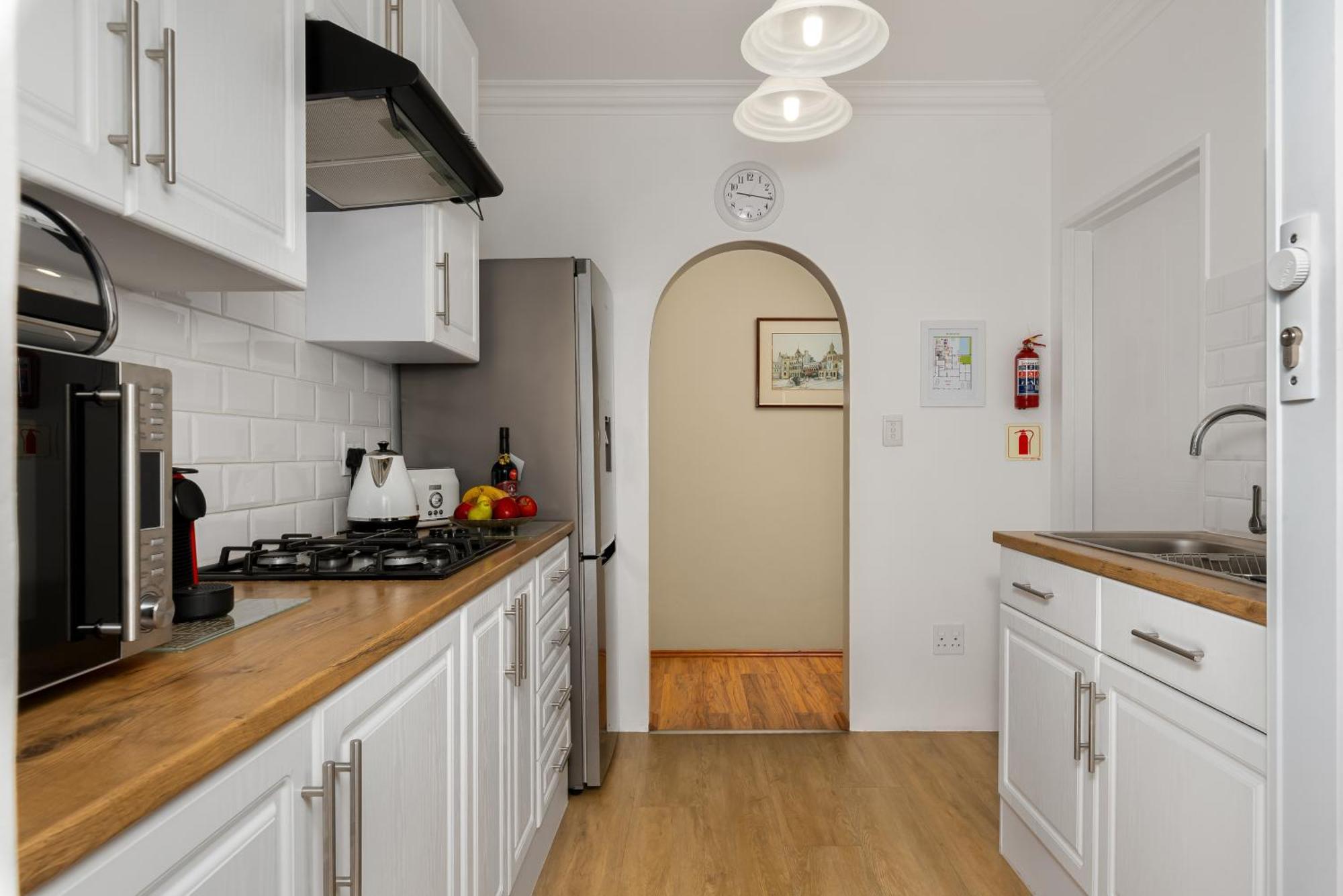 Meerendal Cottage-affordable Luxury-private Garden With Pool & Hot Tub